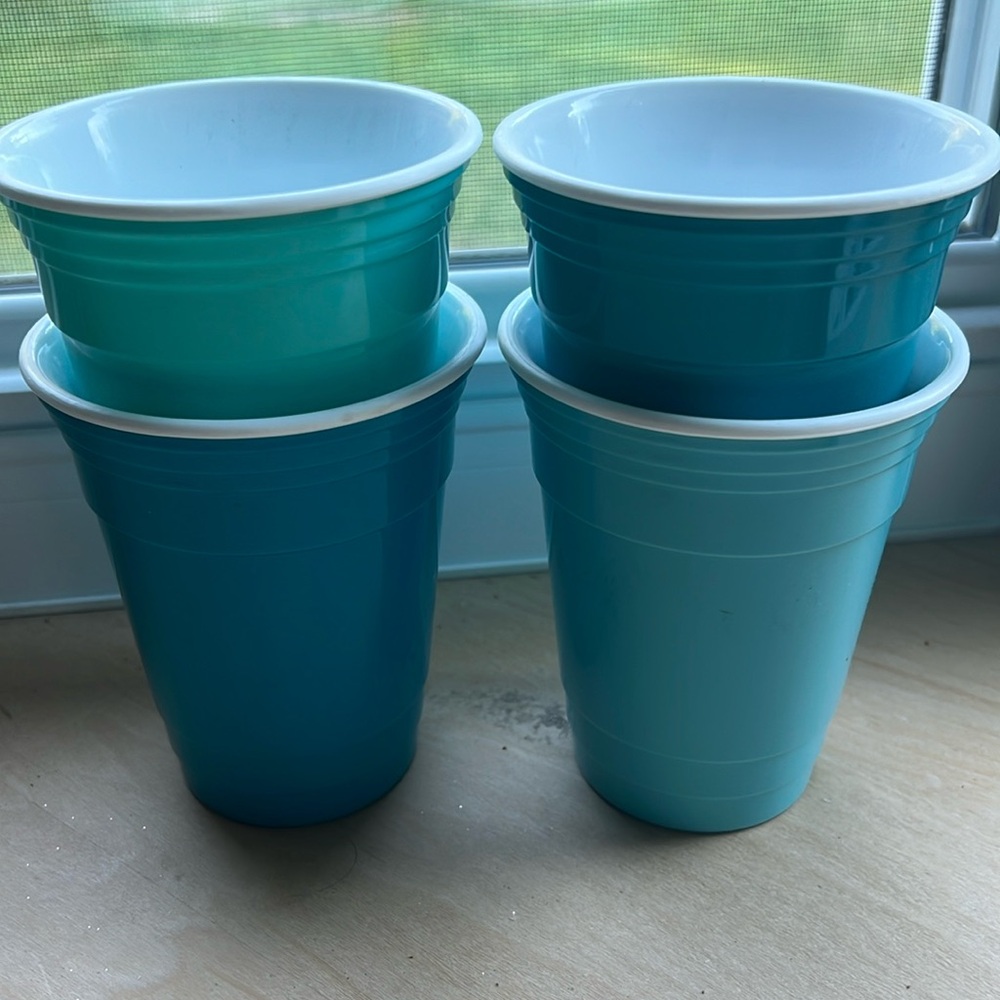 Hard plastic BAE free cups